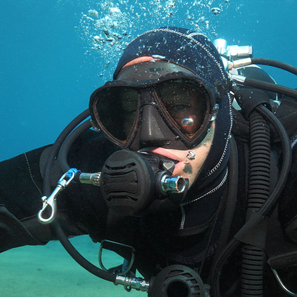 SDI Dry Suit Diver | Scuba Training & Service